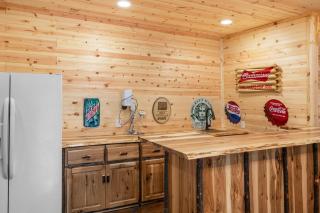 Mountain Views - Firepit - Gas Fireplace - Sleeps 15 - 6
