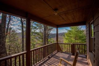 HappiNest- Hot Tub, Fire Pit, Mountain Views - 0