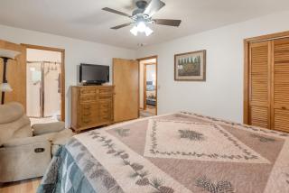 HappiNest- Hot Tub, Fire Pit, Mountain Views - 5