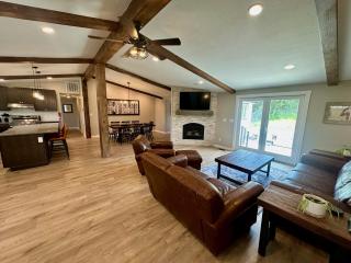 Hier Hideaway - Hot Tub - Fire Pit - King Beds - 3