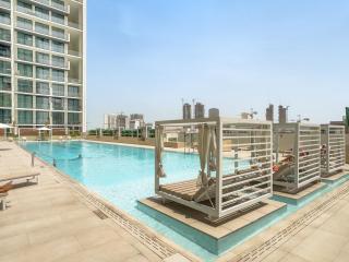 Bright & Cozy 1BR Apartment with Balcony in JVC - 5