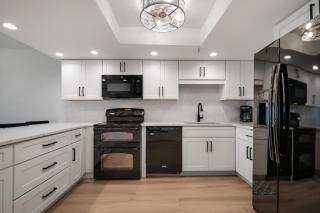 Updated direct oceanfront, ground floor condo with a heated pool and beach access - 6