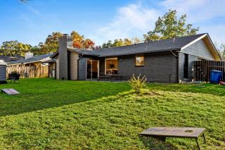 Elegant 3BR Home l Walk to Zilker - Austin - 3