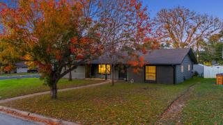Elegant 3BR Home l Walk to Zilker - 1