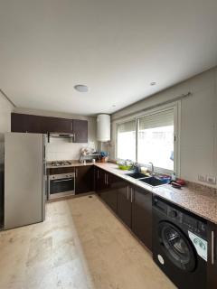 Chic 3BR Apartment in Fez - 8