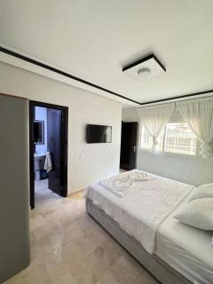 Chic 3BR Apartment in Fez - Fes - 2