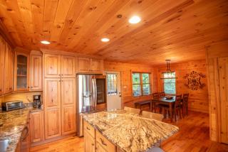 3Bd Log Cabin with Views, Hot Tub, Gas Fireplace, Game Room - 3