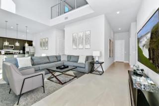 Contemporary Condo With Pool Table Near Disney With Resort & Waterpark Access - B27-212 - 0