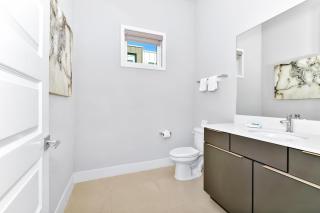 Contemporary Condo With Pool Table Near Disney With Resort & Waterpark Access - B27-212 - 3
