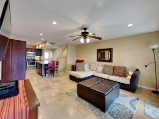 Moonlight Beach Villa - 3