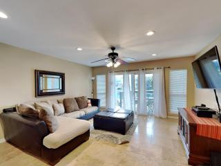Moonlight Beach Villa - 4