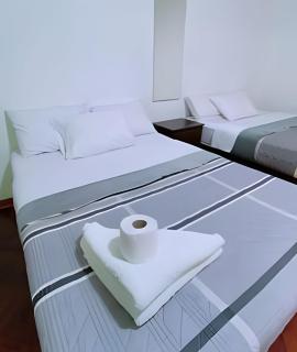 Apartamento Ideal para Familias y Grupos A Pasos de Larcomar y Parque Kennedy - 4