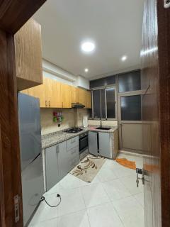 3 bedroom apartment with living room and terrace 90metre - 2