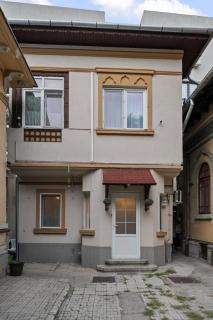 Interbelic Villa near Old Town - 9