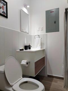 The Nest Pod - 10 Minute From Airport - 8