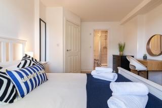 Lovely 2 Bedroom 2 Bathroom Apartment with Parking - 8