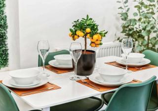 6 Bed Family Home With Free Parking - 7