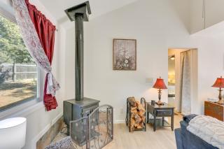 Private Horse Stall Unplug at Shingletown Home! - 3