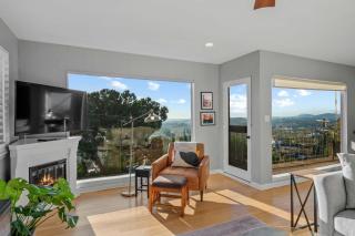 La Mesa Lookout with AC BBQ Firepit Pet Friendly - 1
