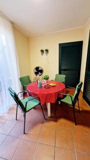Noah Guest House - 8