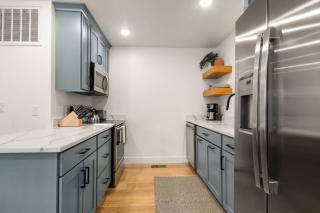 Near Downtown Stylish 2BR With Amazing Patio - 3 - 4