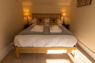 Hobbs Cottage - 1