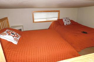 Angelina Cabin - Hot tub, heated pool, quite & relaxing - 4