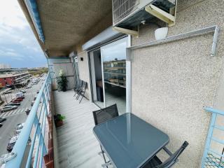 Apartamento con piscina y balcón recién reformado - 2