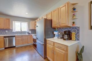 Oro Valley Guest House with Roof Top Views - 4