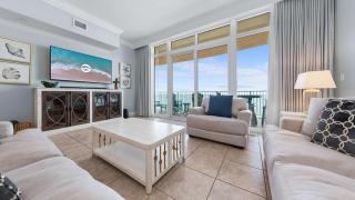 Beachfront 3-Bedroom Condo on 15th Floor - Balcony Lazy River Jacuzzis - Free Daily Activity Deals for Mini Golf Parasailing More - 9
