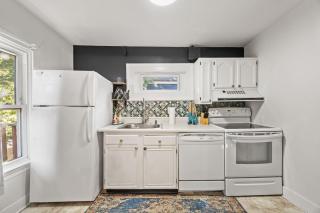 Spacious Historic House Near Louisville Sites - 7