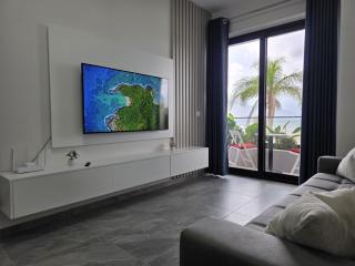 Orikum Beachfront Apartment sleeps 4 - 5