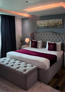 Executive One Bedroom Apartment Goldcrest Mall DHA Lahore - 0