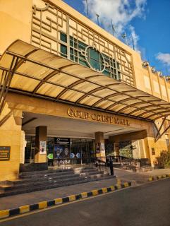 Executive One Bedroom Apartment Goldcrest Mall DHA Lahore - 8