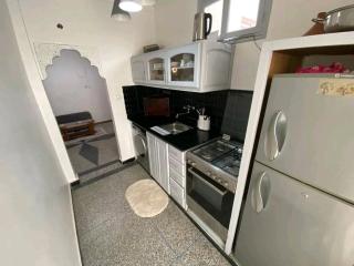 Appartement à côté de la plage avec terrasse - 2