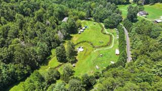 Lodge Apartment at Owl Creek Farm Resort - 9