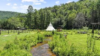 Lodge Apartment at Owl Creek Farm Resort - 6