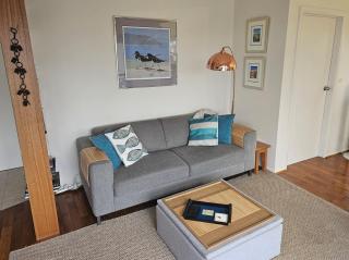 Maggie's Place in Cowes - 7