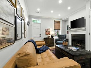 Capitol Hill Retreat Modern 2BR - Private Patio - Washington - 9