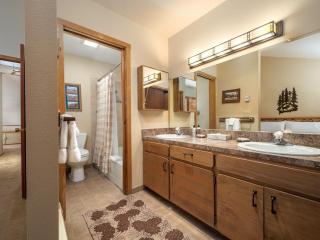 RMR: Primrose 1711 Condo in The AspensWilsonWY - 2