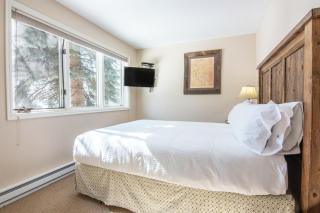 RMR: Balsam Lodge B4 Condo in The AspensWilson WY - 2