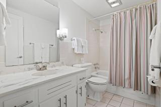 RMR: Four Seasons II 1 Condo in Teton Village - 2