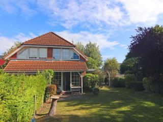 Doppelhaushälfte mit Garten nur 500m bis zumStrand - 8