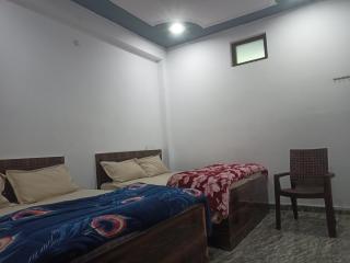 S R HOTEL yamnotri Marg kharadhi barkot uttarkashi Uttarakhand - 1