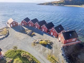 Seaside Retreat with Boats & Fishing - 9