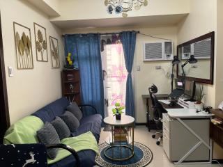 Bayfront Suite in Pasay, Manila Near NAIA Terminal, PICC, Star City, MOA and US Embassy - Pet-Friendly, Free Pool, Wi-Fi & Netflix - 5