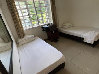 Palmont Commercial Self-Catering Apartments - Beau Vallon - 6