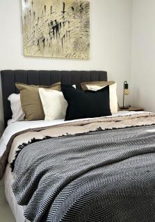 Moderno departamento en el centro de la ciudad - 0