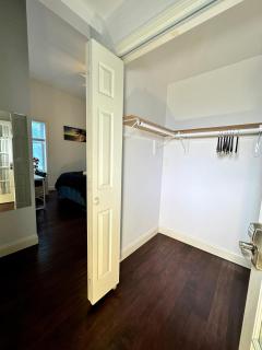 Hotel-Style, No Host, Professionally Managed ID302 - 5
