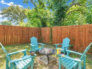 Perry Ave Penthouse 5 Mins to DWTN WiFi Grill Family Games Professionally Managed By Stay Albatross - 0